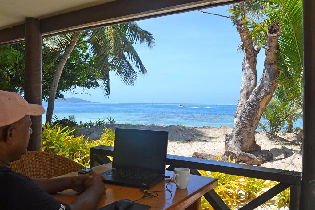 Ratu Kini Backpackers&Dive Resort Mana Island Zimmer foto