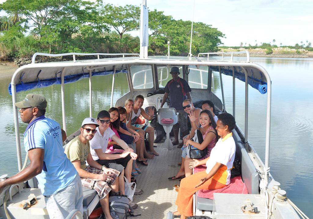 Ratu Kini Backpackers&Dive Resort Mana Island Exterior foto