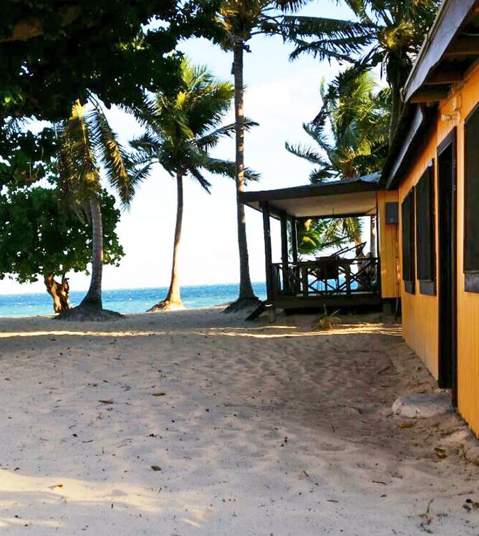 Ratu Kini Backpackers&Dive Resort Mana Island Exterior foto