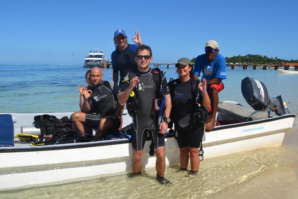Ratu Kini Backpackers&Dive Resort Mana Island Exterior foto